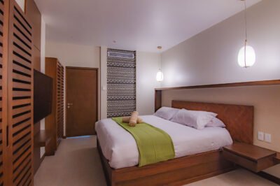 Crocodile Bay Resort